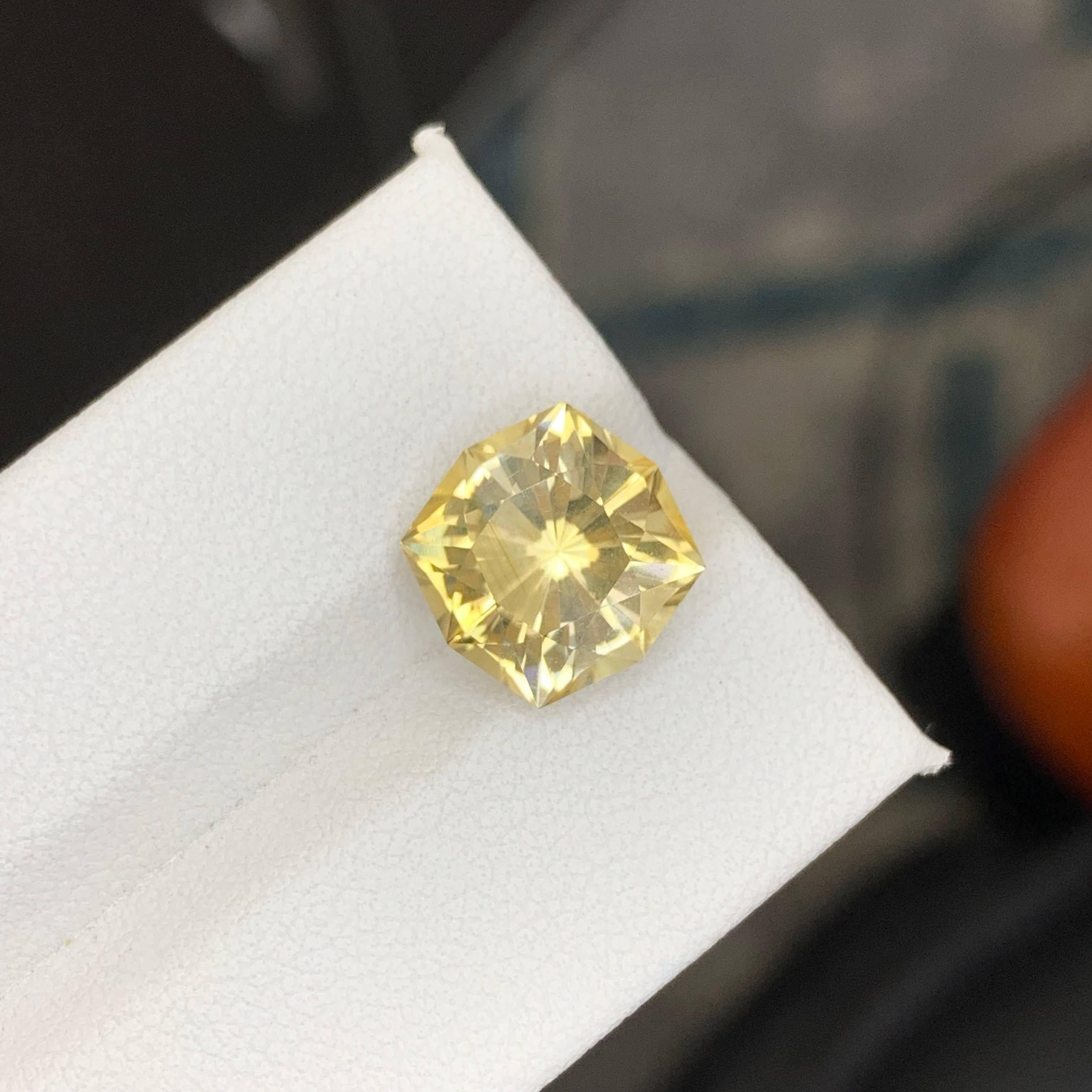 4,95 carati di Citrino giallo sciolto naturale con taglio a cuscino di fantasia Gemma brasiliana in vendita 5