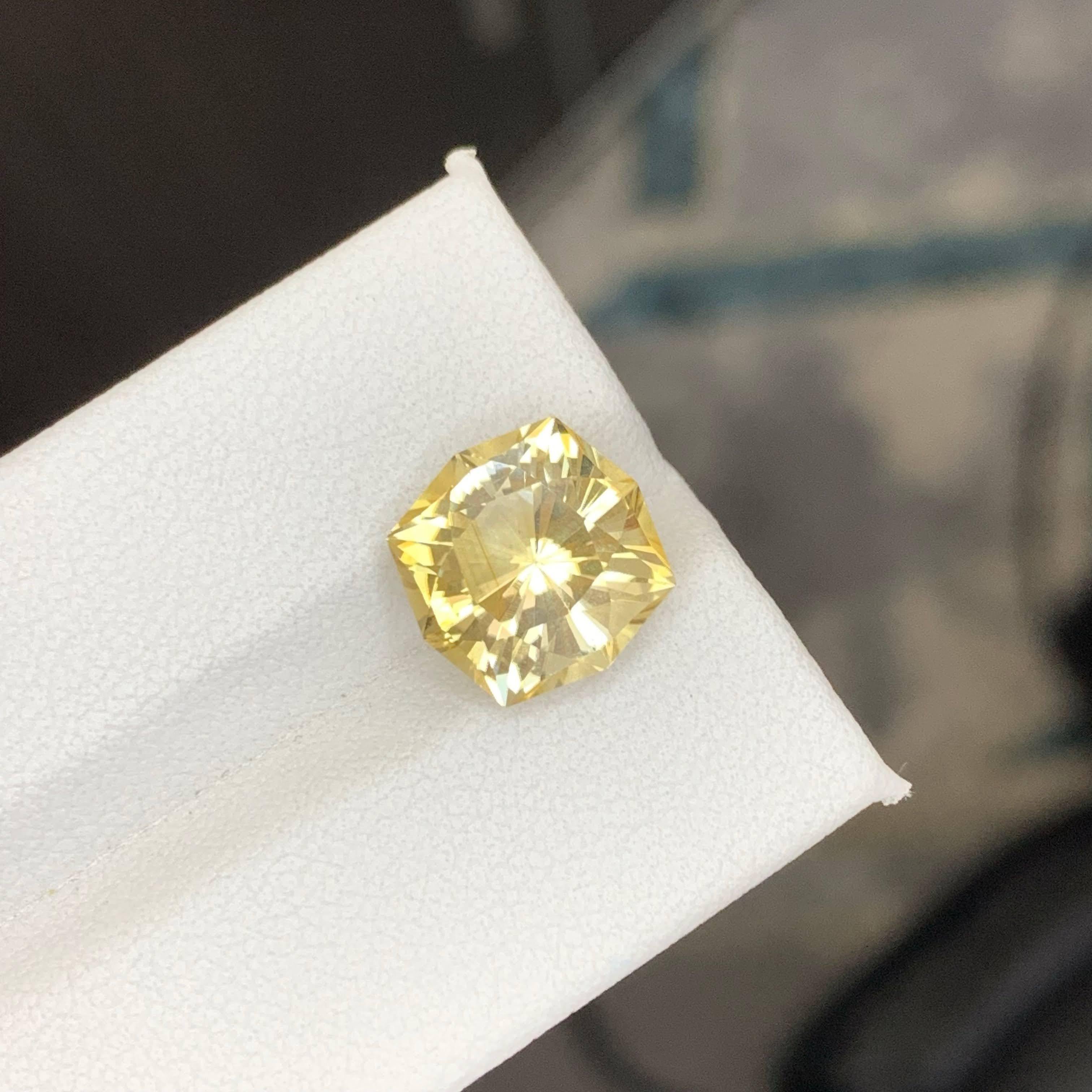 Taglio cuscino antico 4,95 carati di Citrino giallo sciolto naturale con taglio a cuscino di fantasia Gemma brasiliana in vendita