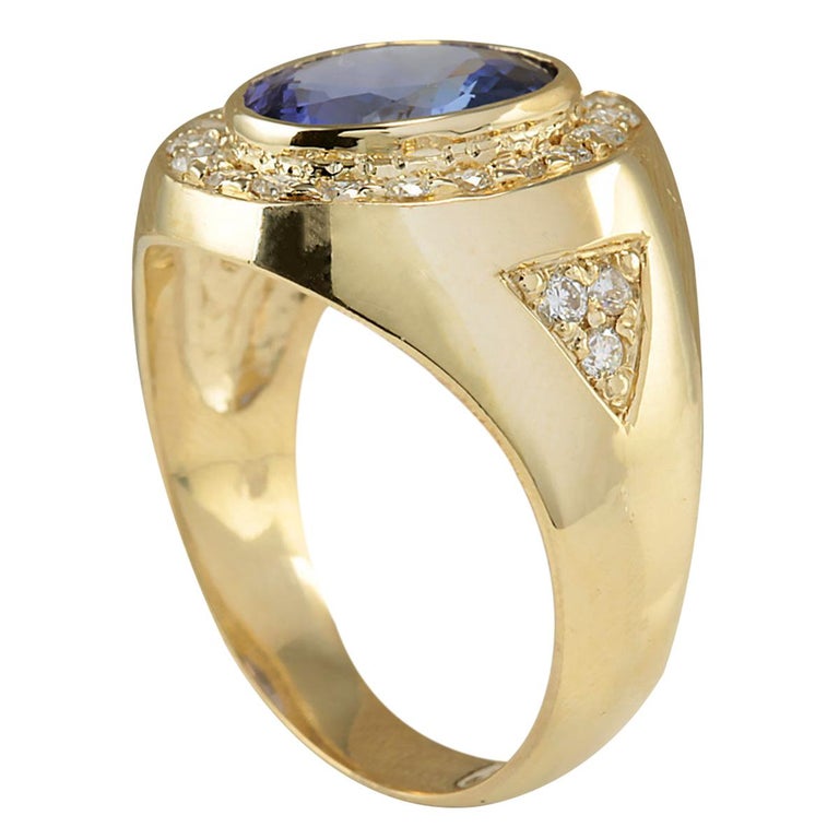 4.95 Carat Natural Tanzanite 18 Karat Yellow Gold Diamond Ring In New Condition For Sale In Los Angeles, CA