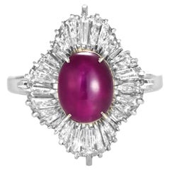 Ring aus Platin mit 4,95 Karat natürlichem, unbehandeltem burmesischem Sternrubin und Diamanten