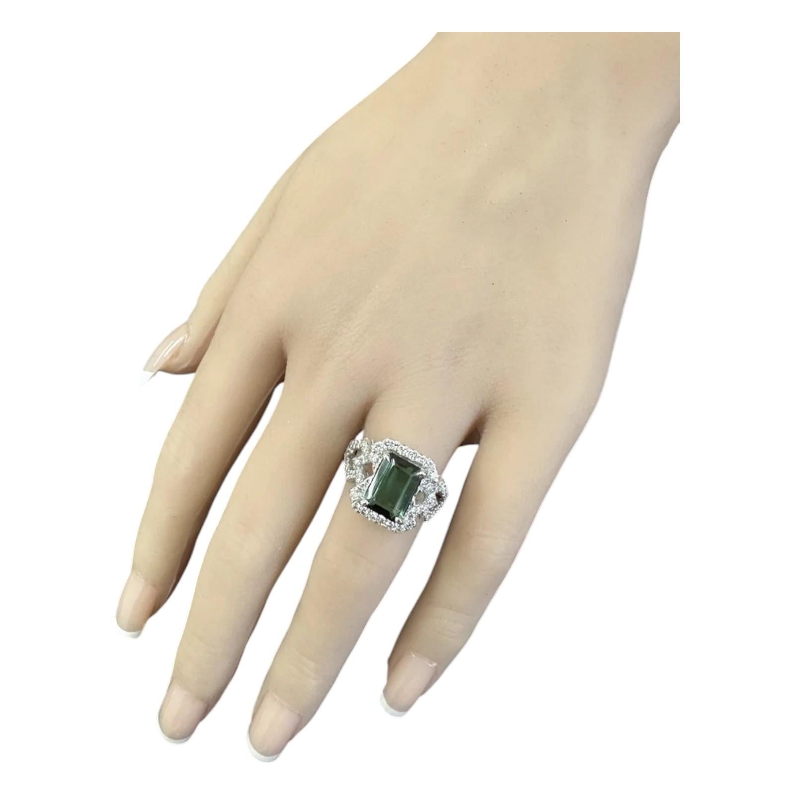 Women's 4.95 Carats Natural Green Tourmaline and Diamond 14K Solid White Gold Ring For Sale