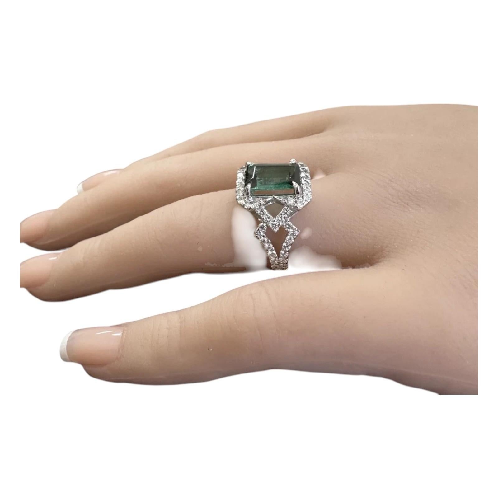 4.95 Carats Natural Green Tourmaline and Diamond 14K Solid White Gold Ring For Sale 2
