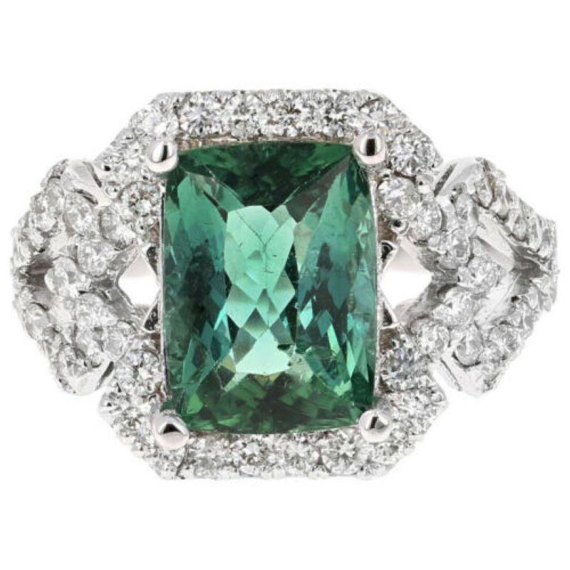 4.95 Ct Natural Looking Green Tourmaline and Diamond 14K Solid White Gold Ring In New Condition For Sale In Los Angeles, CA