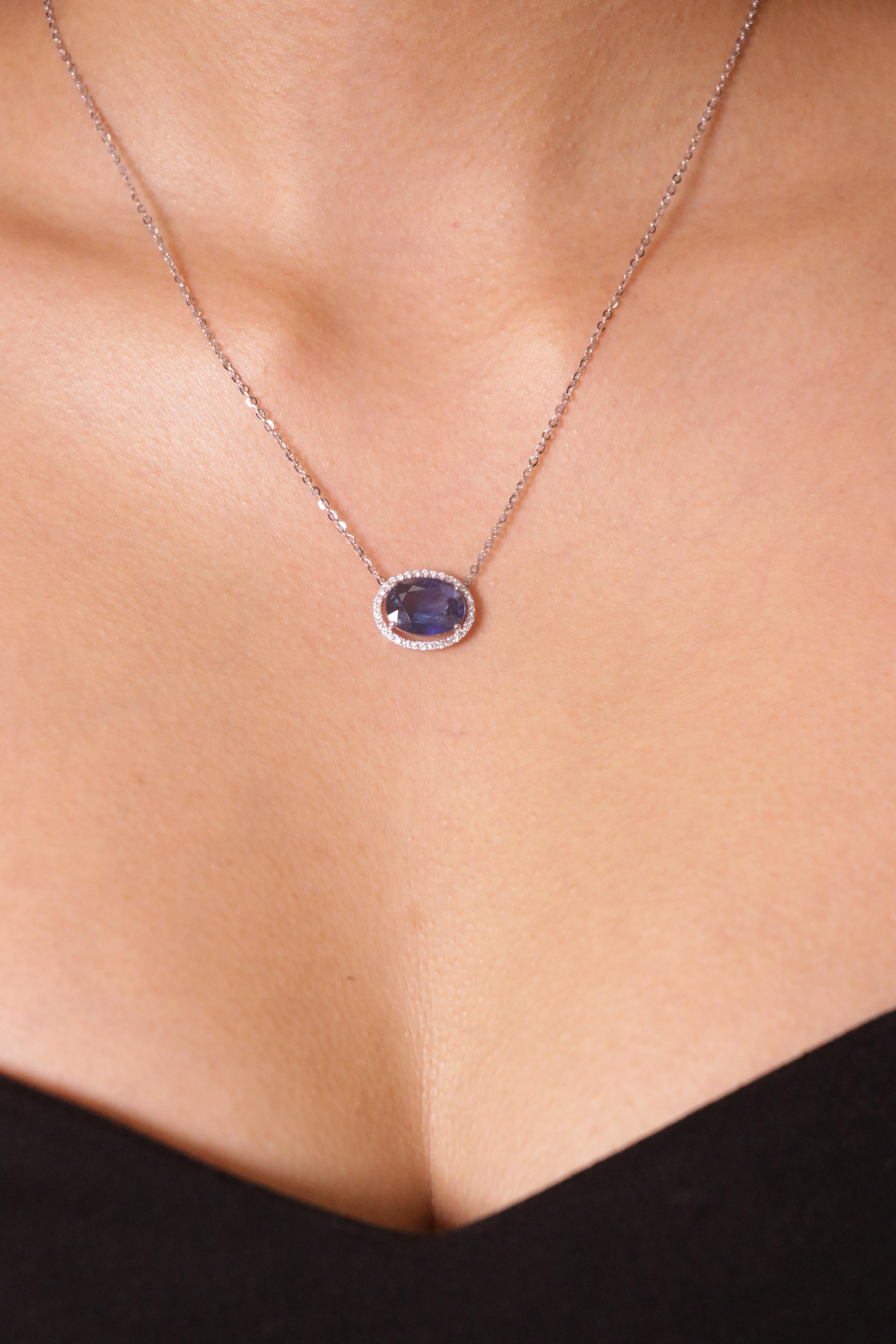 Collar Colgante Zafiro Azul Vivo y Diamante Blanco Talla Oval de 4,96 Quilates en venta 4