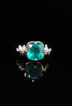 4.96ct Natural Cushion Cut Forget Me Knot ring in Emerald Platinum and 22k gold