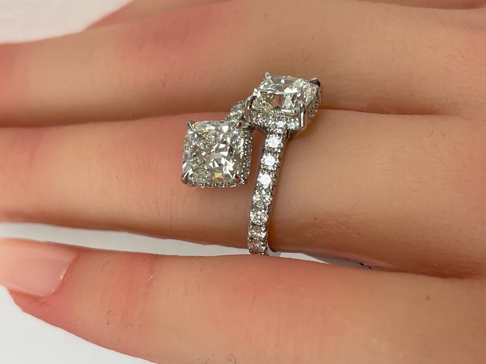 4.96CTW Toi Et Moi Hidden Halo Cushion Diamond Ring en platine Pour femmes en vente