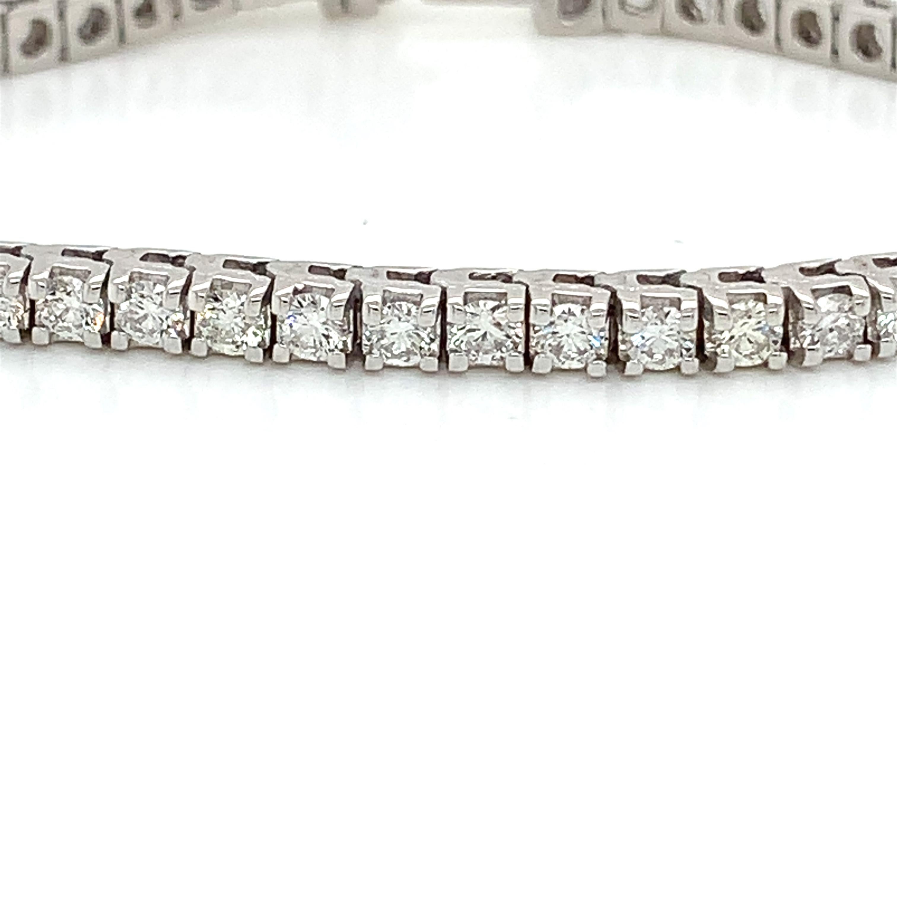 5.00 ct Diamond Tennis Bracelet
Color: GH
Clarity: SI
50 total diamonds
Set in 14k white gold
Size is 7 inches
