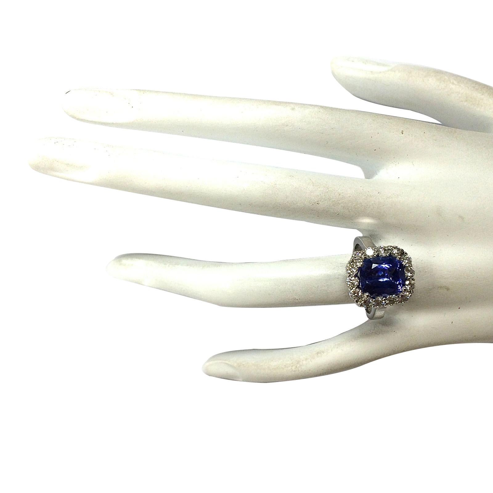 Tanzanite Diamond Ring In 14 Karat White Gold In New Condition For Sale In Los Angeles, CA