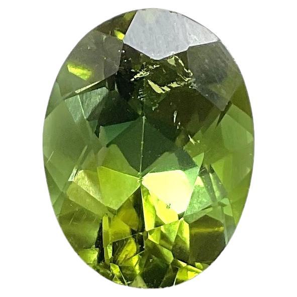 4,97 carati di tormalina verde ovale sfaccettata Pietra da taglio Gioielleria di pregio Gemma naturale