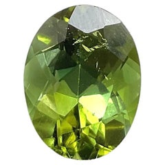 4,97 carati di tormalina verde ovale sfaccettata Pietra da taglio Gioielleria di pregio Gemma naturale