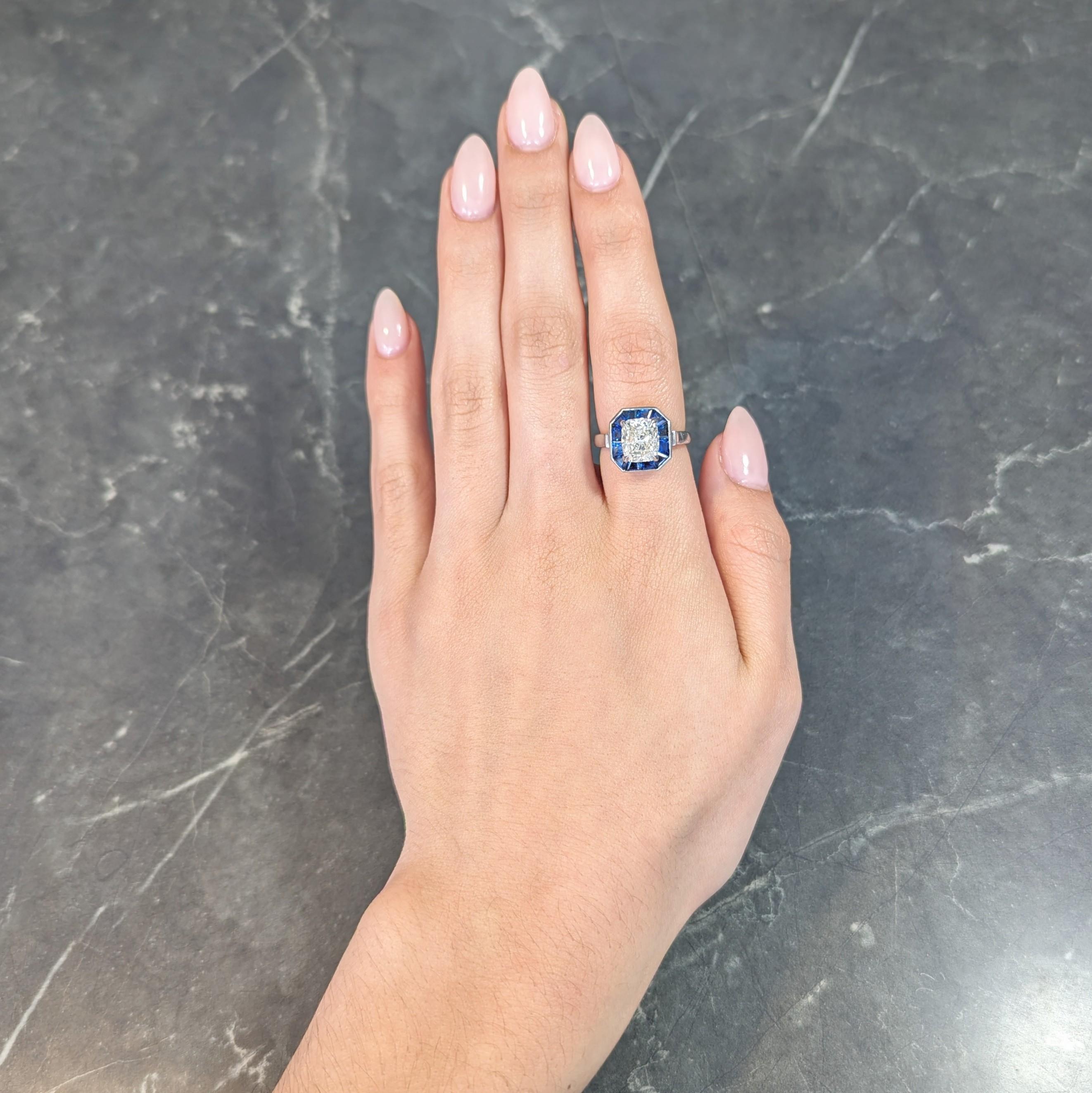 4,97 CTW Kissenschliff Diamant Saphir Platin Vintage Halo Ring GIA im Zustand „Hervorragend“ im Angebot in Philadelphia, PA