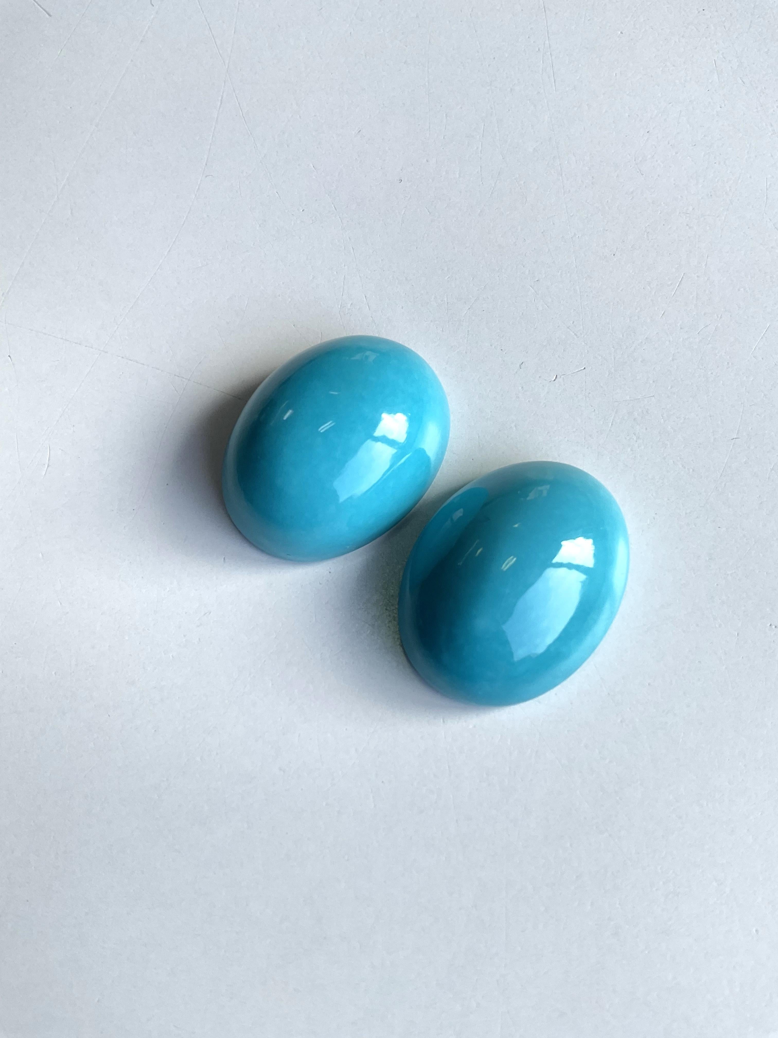 49,70 Karat Türkis Arizona Cabochons 2 Pieces Paar für Schmuck natürlichen Edelstein für Damen oder Herren im Angebot