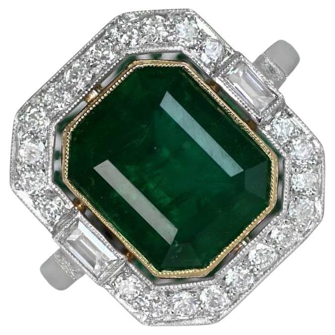 Bague de fiançailles taille émeraude naturelle 4.97 carat, halo de diamants, platine