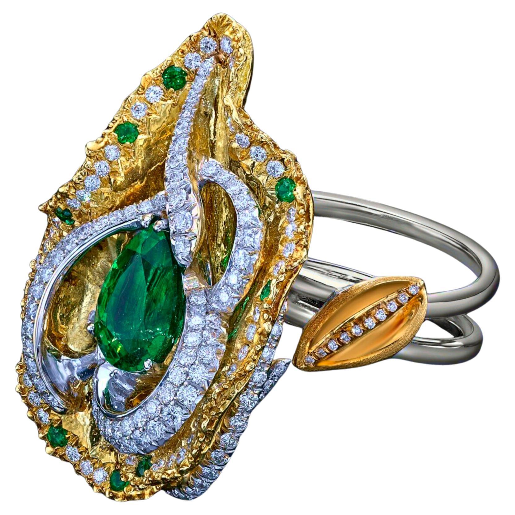 Pear Cut 4.98 Carat Green Emerald Fancy Yellow Diamond Cocktail Ring For Sale