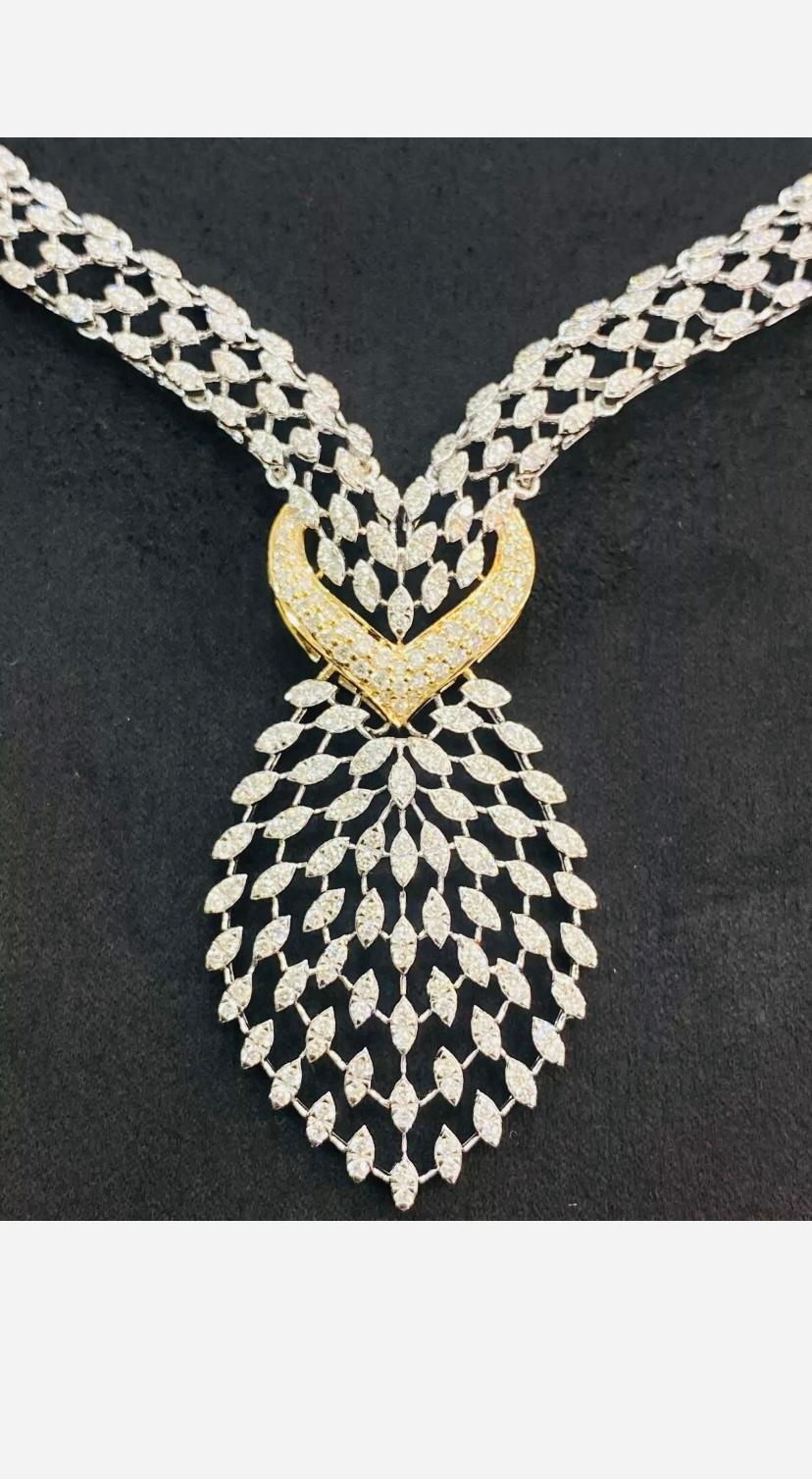 4.98 Carat Natural Diamonds Gold Fashion Neckace For Sale 3