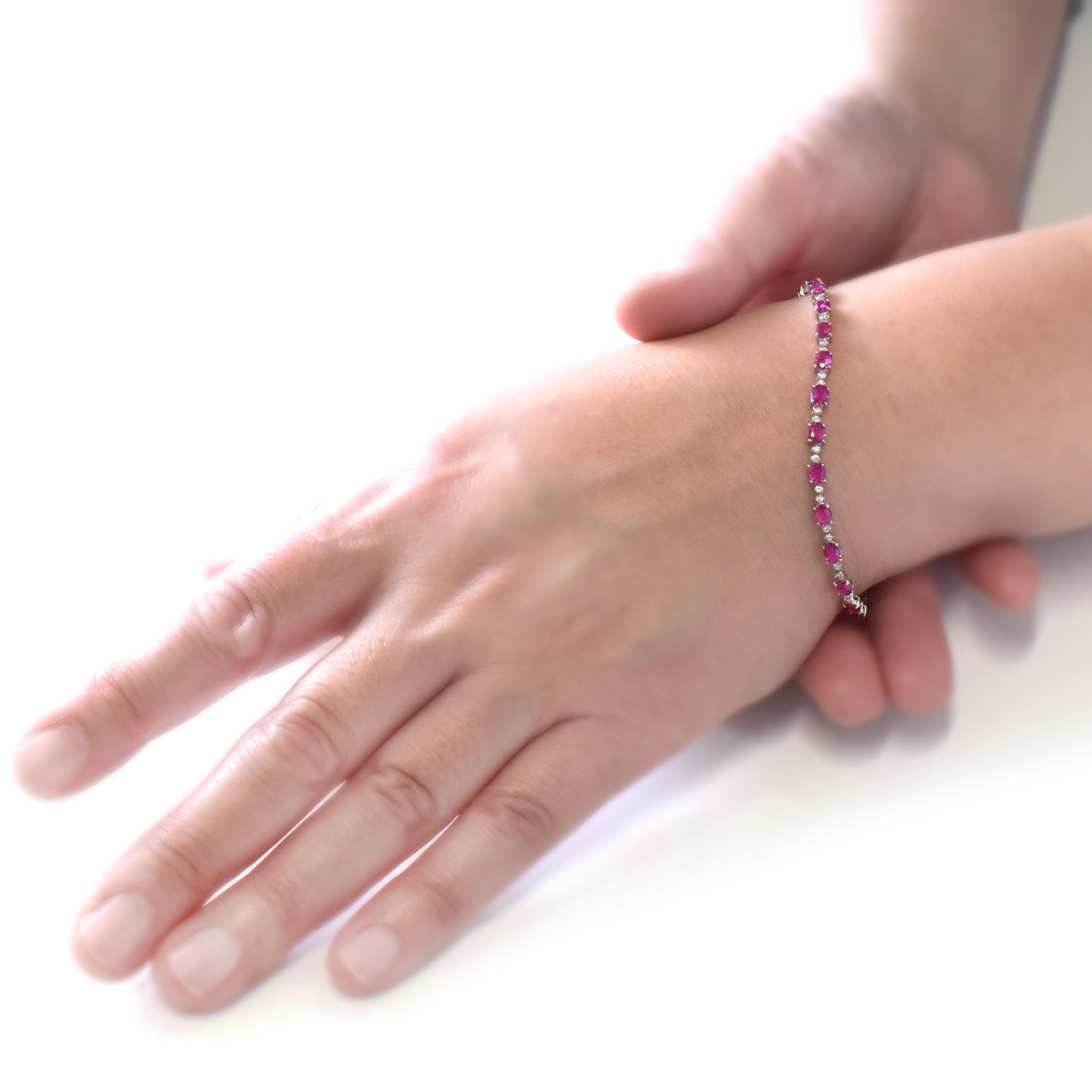 Modern 4.98 Carat Natural Unheated Rubies and Diamond Bracelet Made in Platinum For Sale
