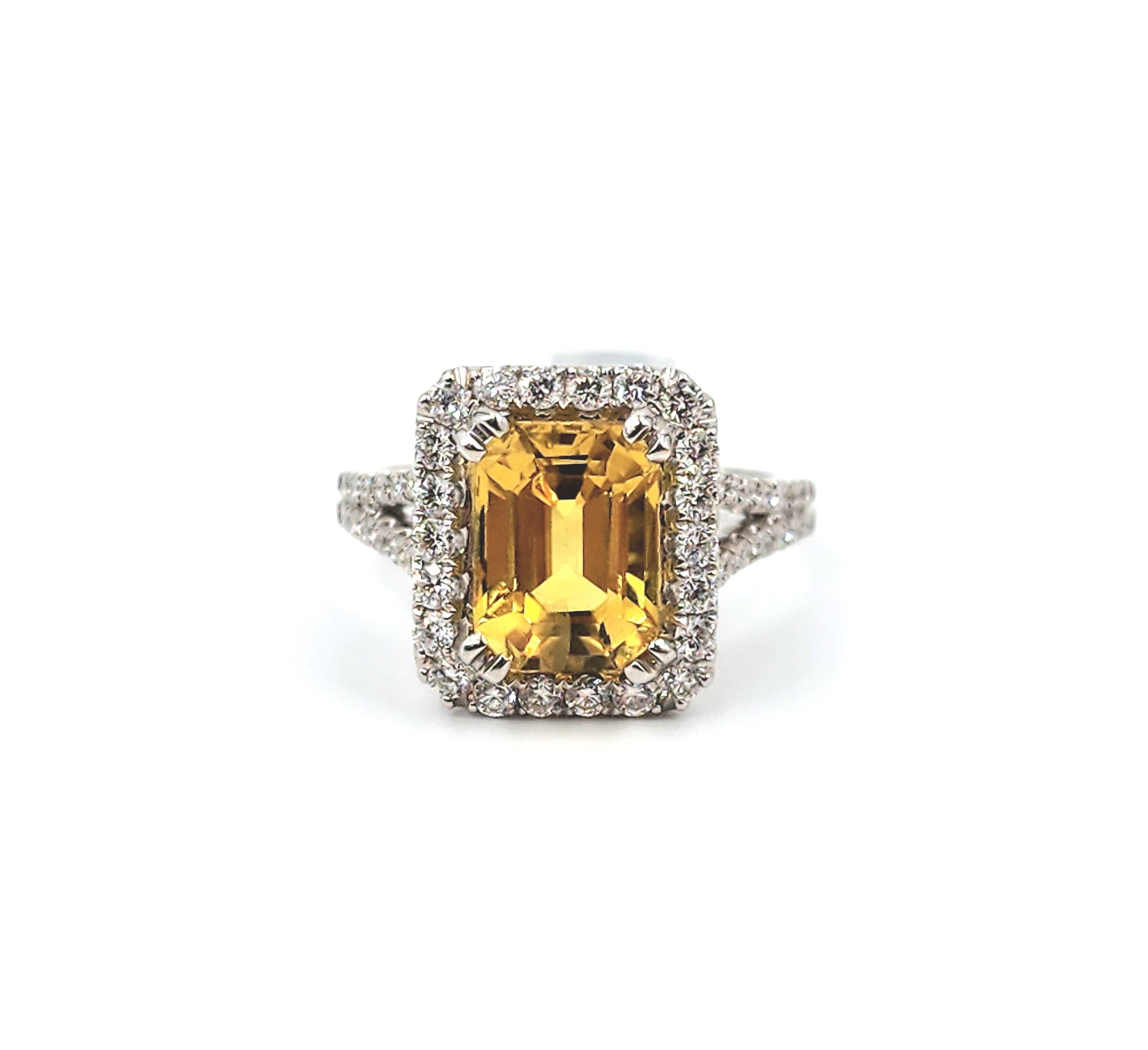 4.98 ct Natural Yellow Sapphire & Diamond Ring For Sale 4