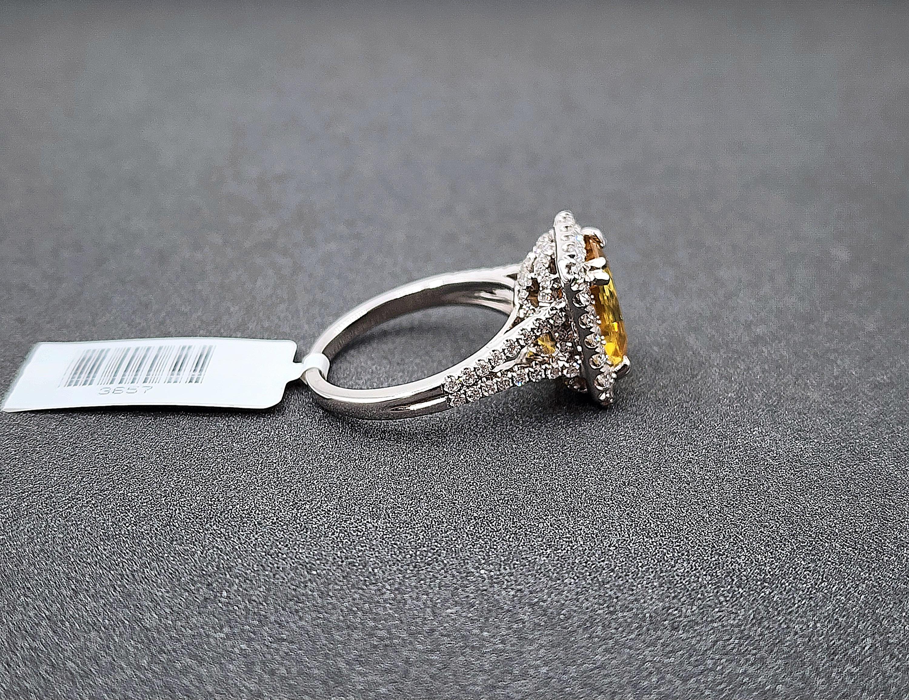 4.98 ct Natural Yellow Sapphire & Diamond Ring For Sale 1
