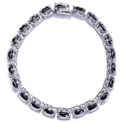 Bracciale da tennis su misura con diamante nero da 49,86 carati in oro bianco 18 K, linea moderna