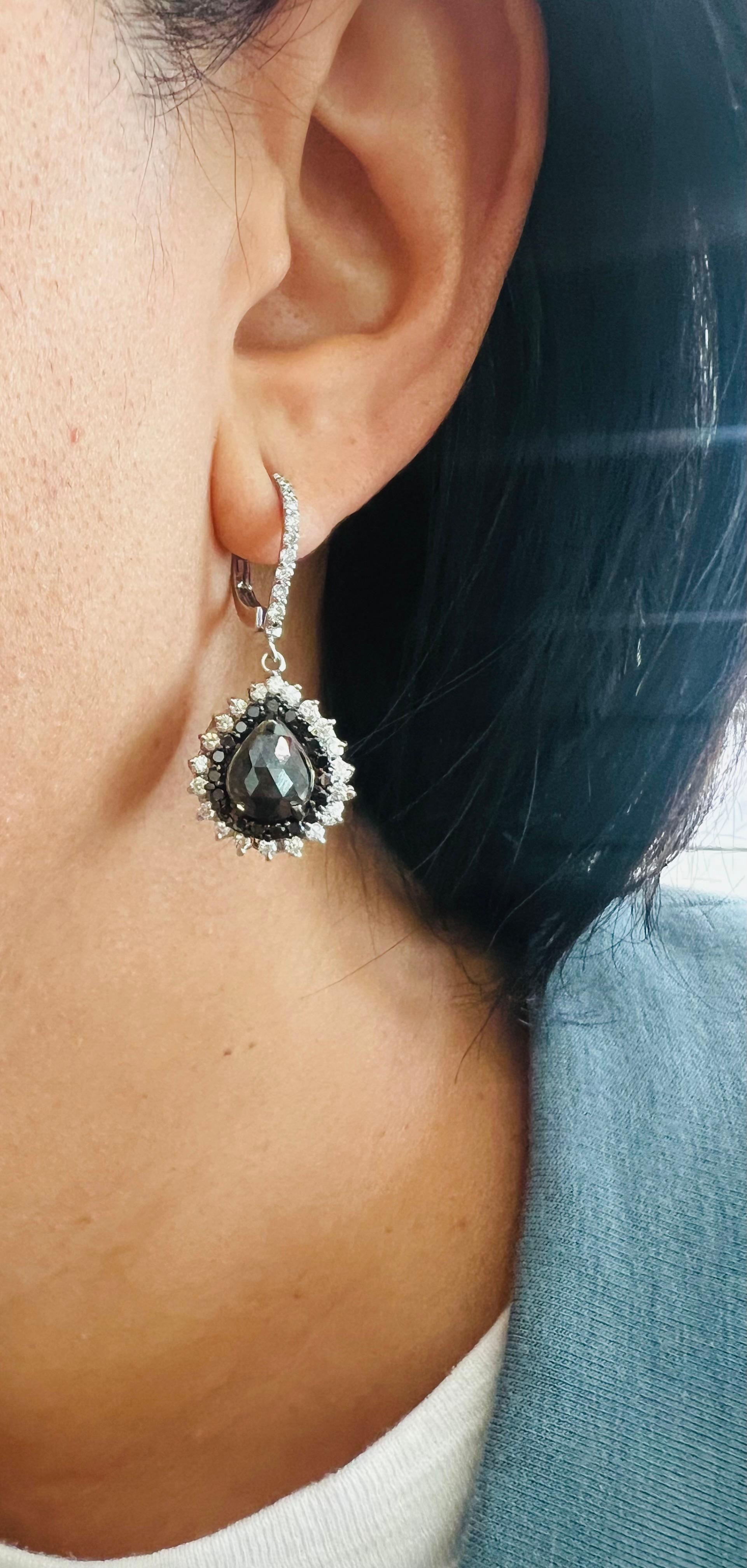 4.99 Carat Black Diamond White Gold Dangle Earrings In New Condition For Sale In Los Angeles, CA