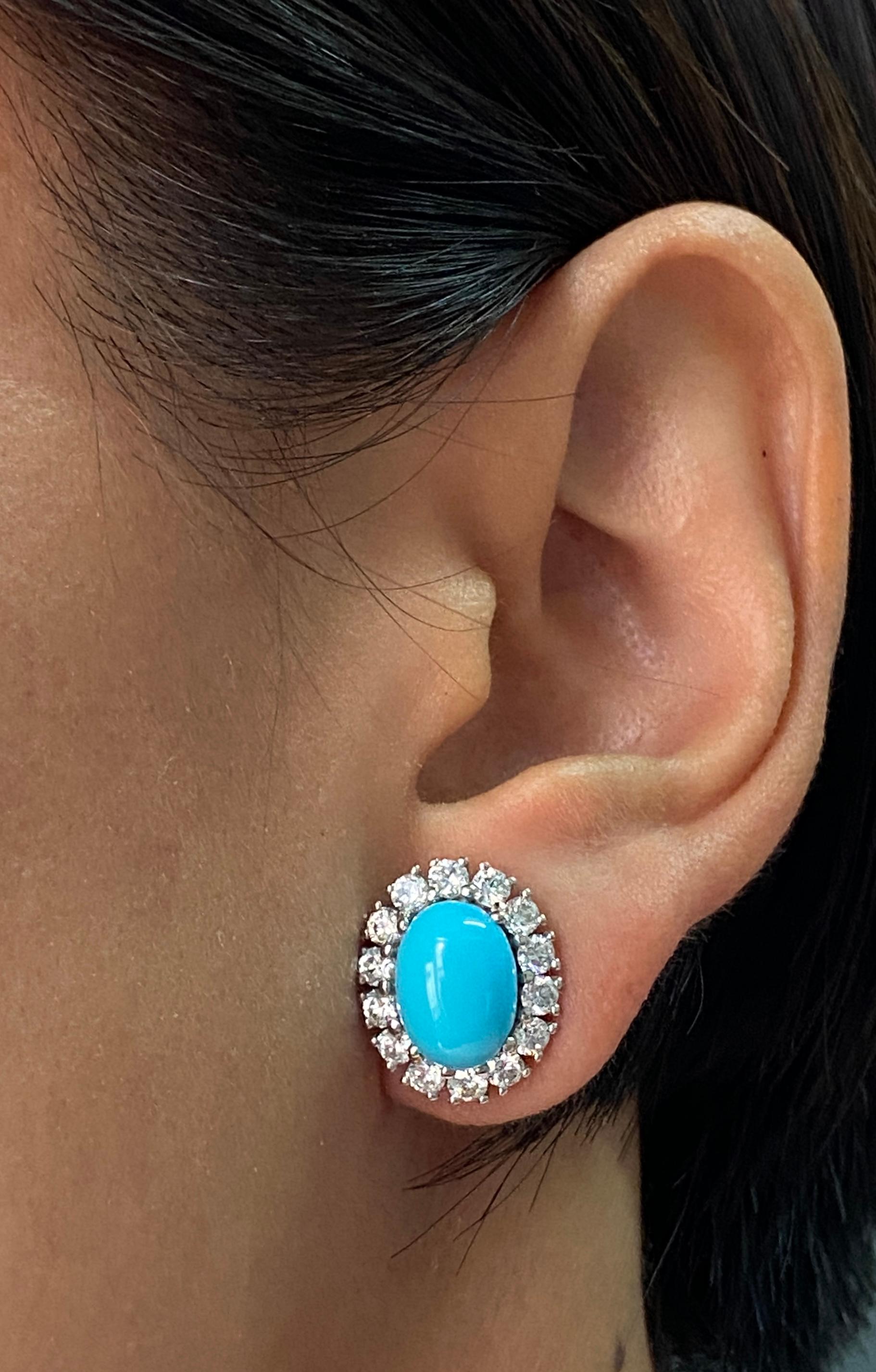 Borchie con turchese cabochon da 4,99 carati e diamante da 1,4 carati in oro bianco 18 carati In condizioni Nuovo in vendita a Bangkok, Thailand