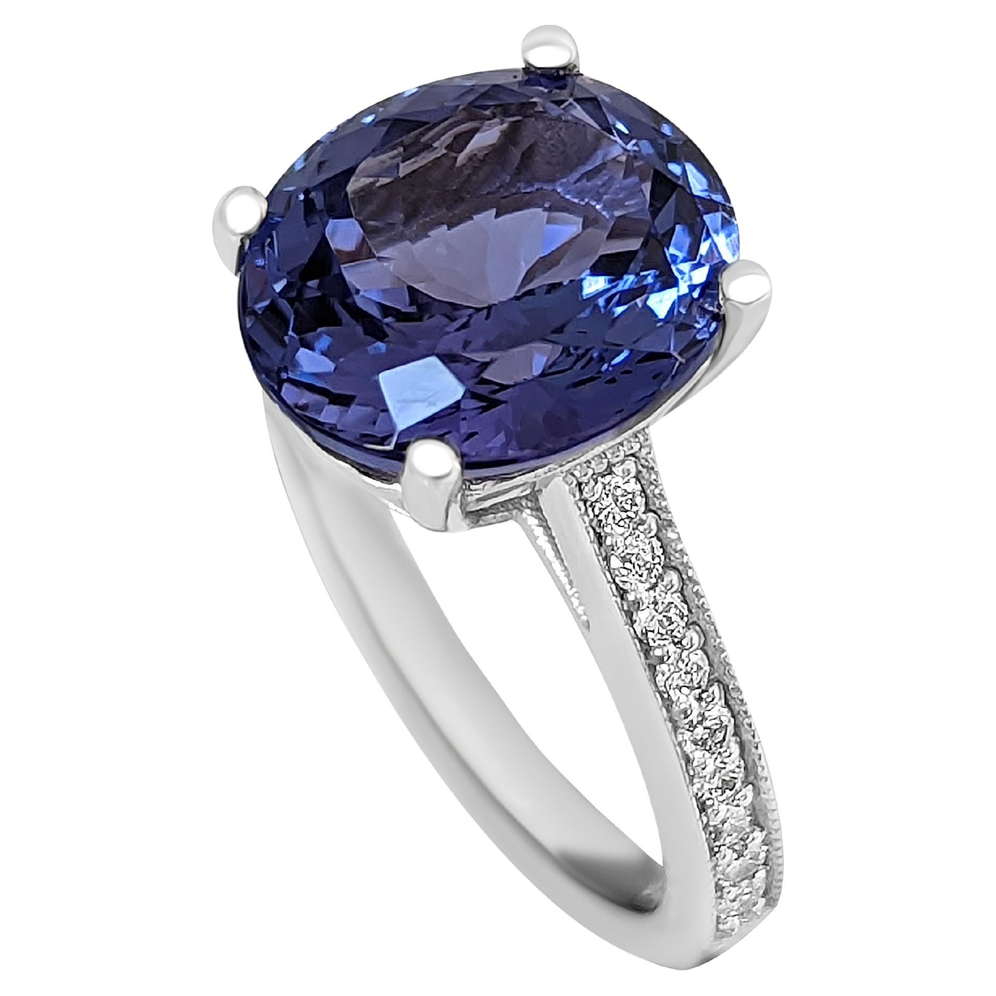 4.99 Carat Tanzanite and 0.20 Ct Diamonds, 14 Kt. White Gold, Ring