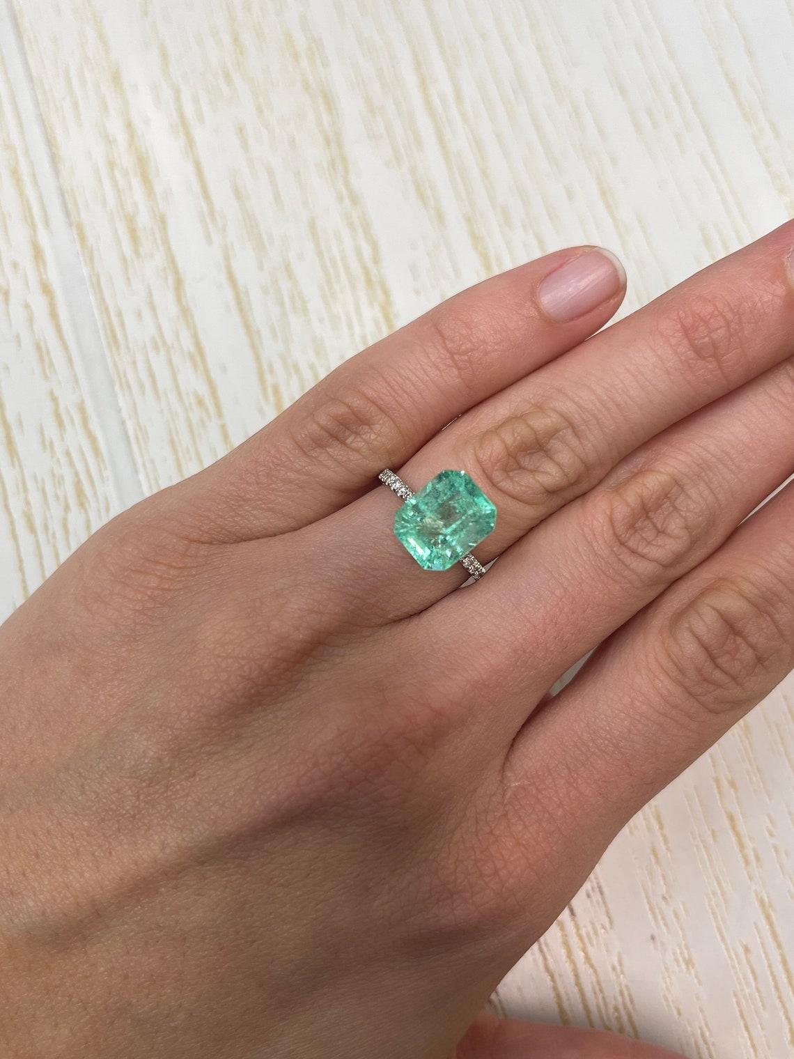 4.99ct Colombian Emerald 11.5x9.6mm Bright Green Genuine May Birthstone Gem For Sale 2