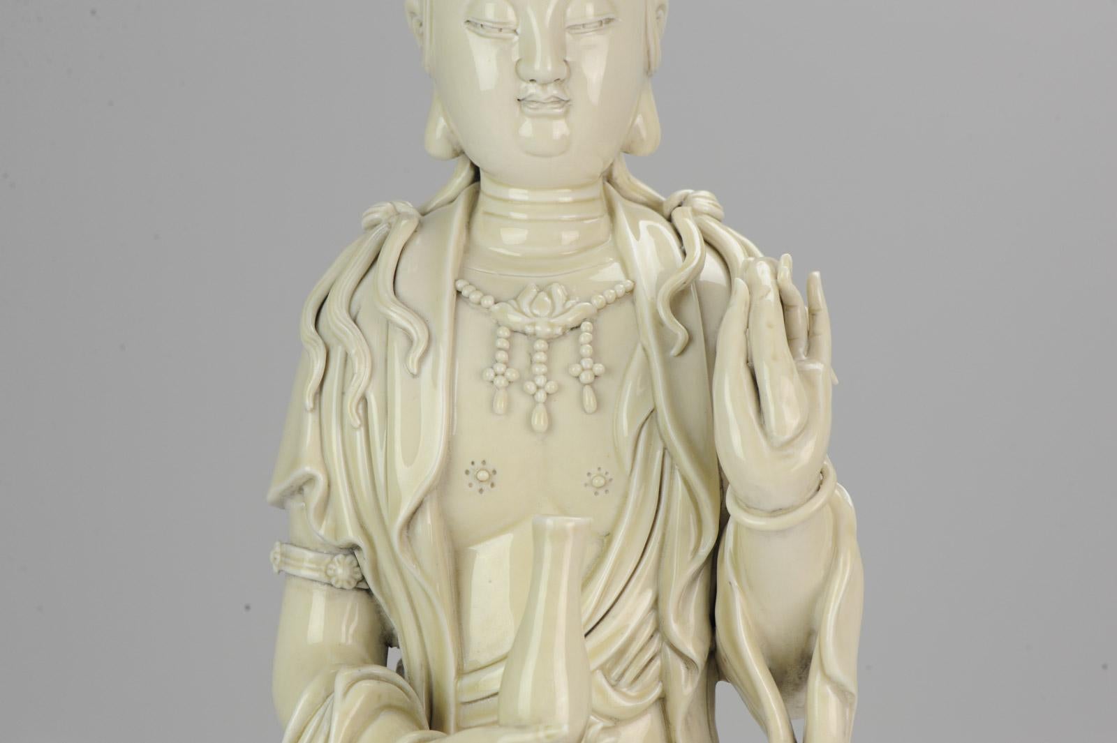 Large 20th Century Dehua Blanc de Chine Statue Guanyin Marked on Back 3