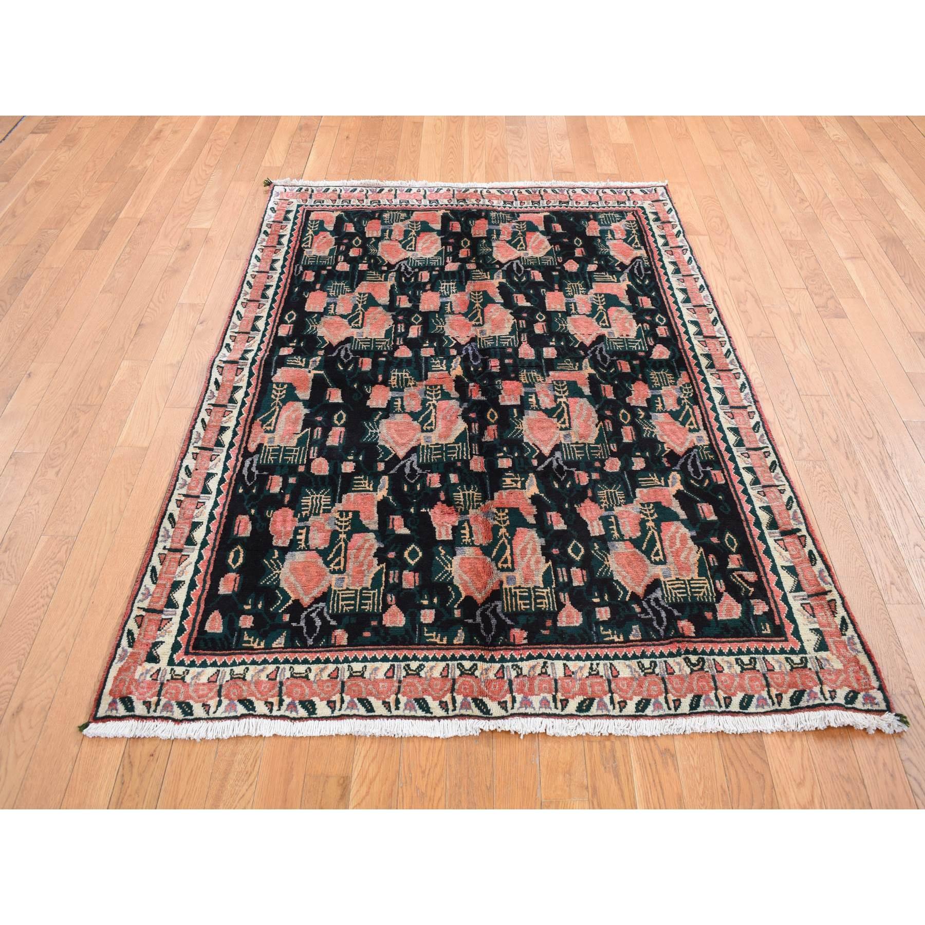 Helles Lachsrot, Vintage Persisch Wiederholendes Geometrisches Blumenstrauß-Design, Reine Wolle, Handgeknüpft, Orientteppich
Primäre MATERIALIEN: Wolle
Latex: Nein
Stapelhöhe: 0,25 Zoll
Stil: Traditionell
Grundfarbe: Rot
Sekundäre Farben: Grau,