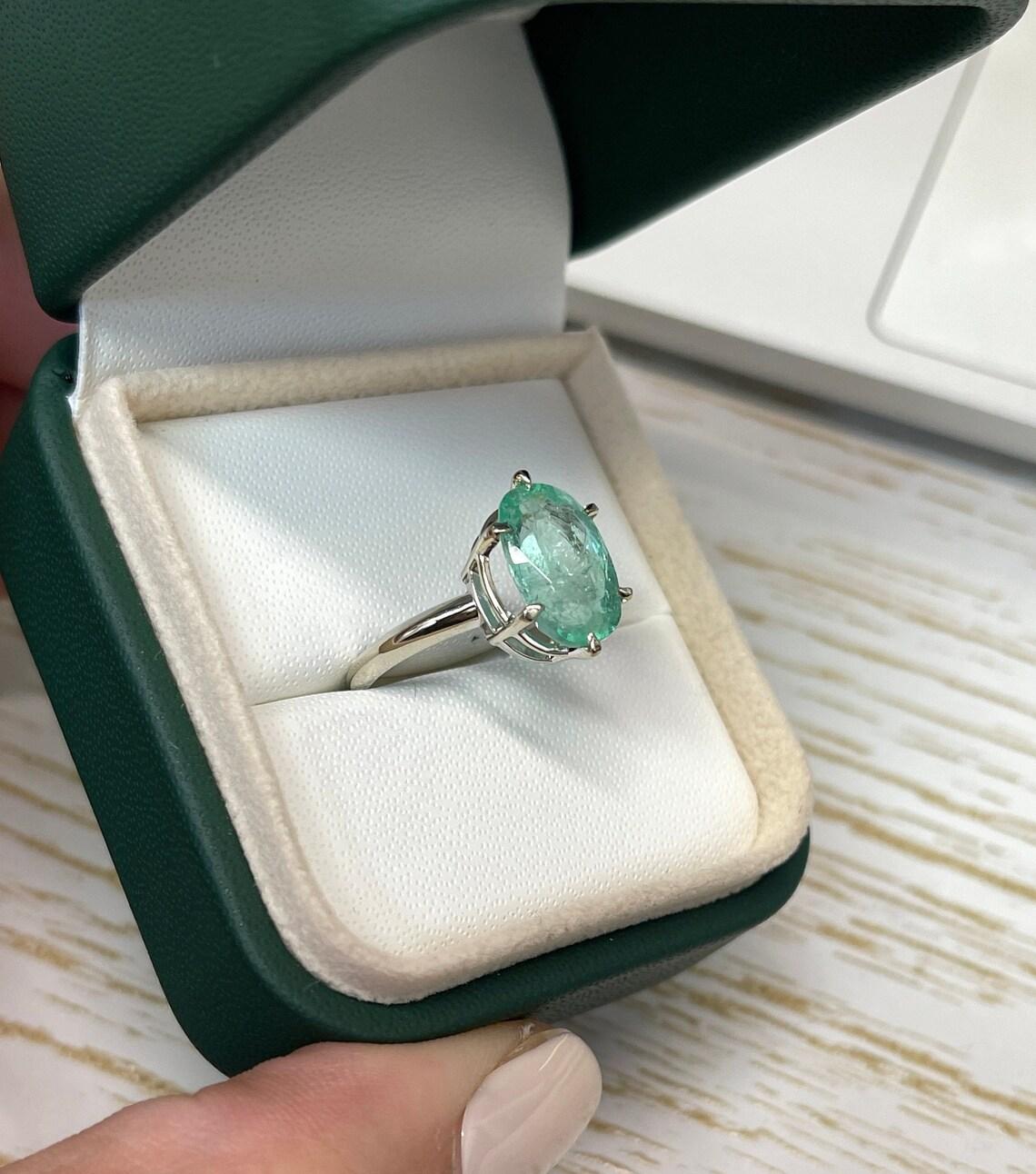 Oval Cut 4ct 6 Prong Oval Emerald Solitaire 14K Ring, White Gold For Sale