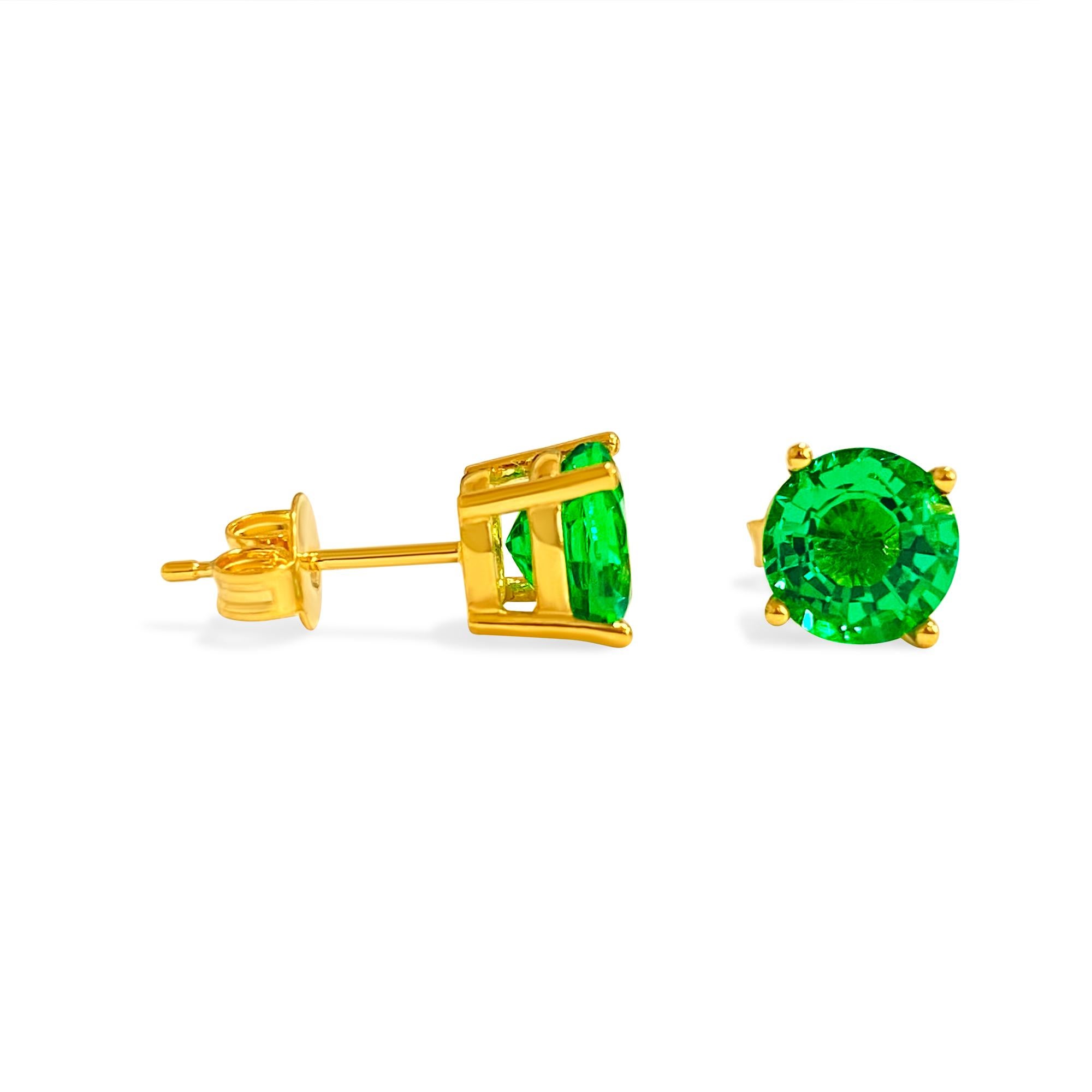 Boucles d'oreilles 4ct Emerald en or jaune 14k Unisexe  Excellent état - En vente à Miami, FL