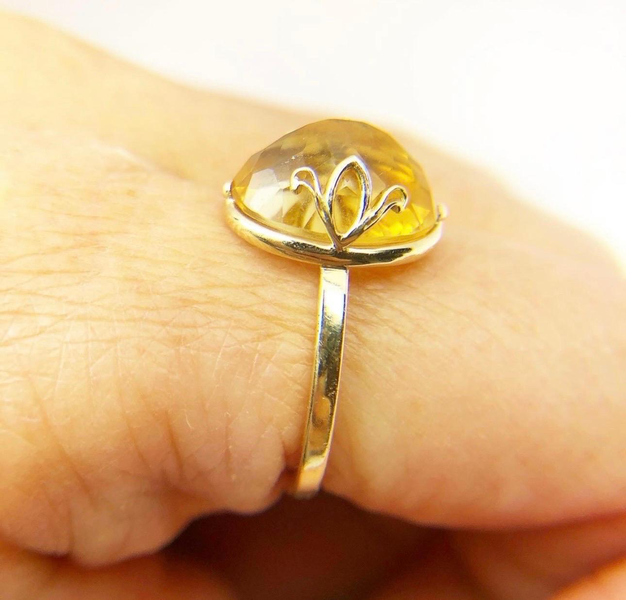Oval Cut 4ct Large Citrine Solitaire ring open basket ring cocktail ring 18KT yellow gold For Sale