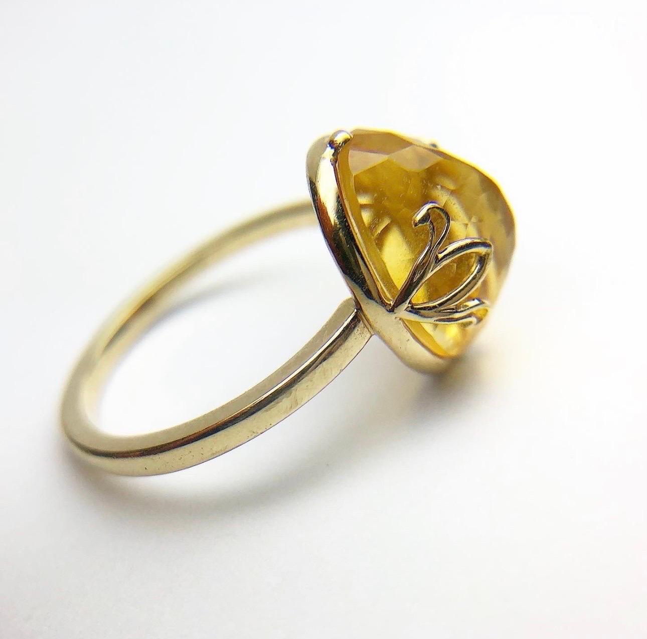4ct Large Citrine Solitaire ring open basket ring cocktail ring 18KT yellow gold In New Condition For Sale In Boca Raton, FL