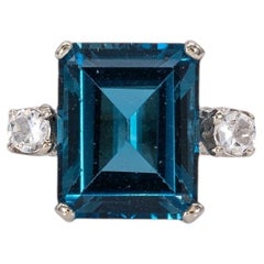4Ct London Blue Topaz Estate Ring with Natural Diamond Accents: Solid 14K Gold
