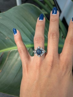 4Ct Star Sapphire Ring with Earth Mined Diamonds Accents: Solid 14K Gold, 10x8mm