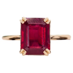 Anillo Solitario de Rubí de Madagascar de 4cts en Oro Amarillo Macizo de 14K  EM 9x7mm