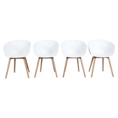 Set da 4 poltrone Hay AAC 22 con braccioli, design Hee Welling, bianco