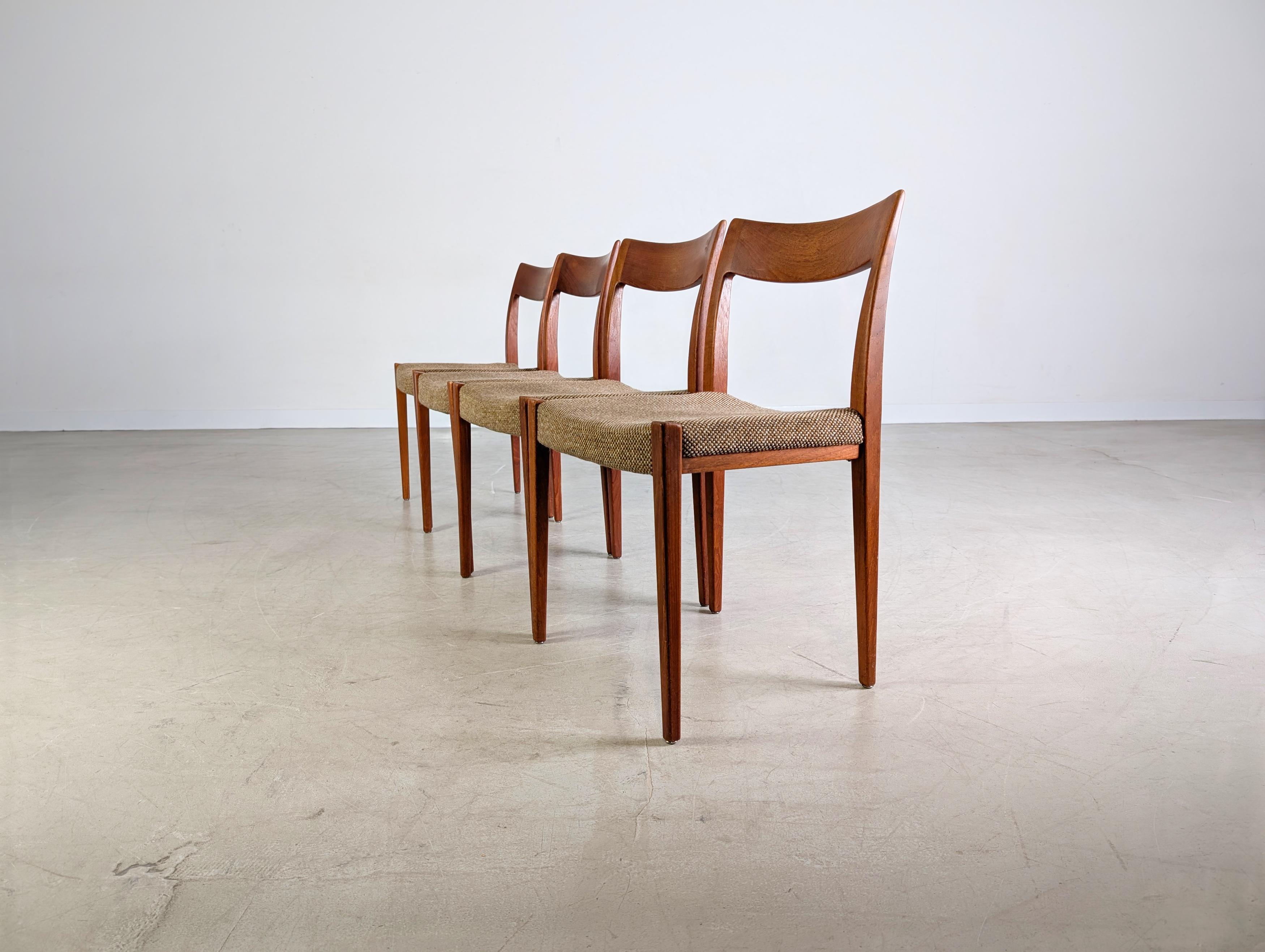 Svedese 4er Set Kontiki Midcentury Stühle Hugo Troeds Yngve Ekström Teak in vendita