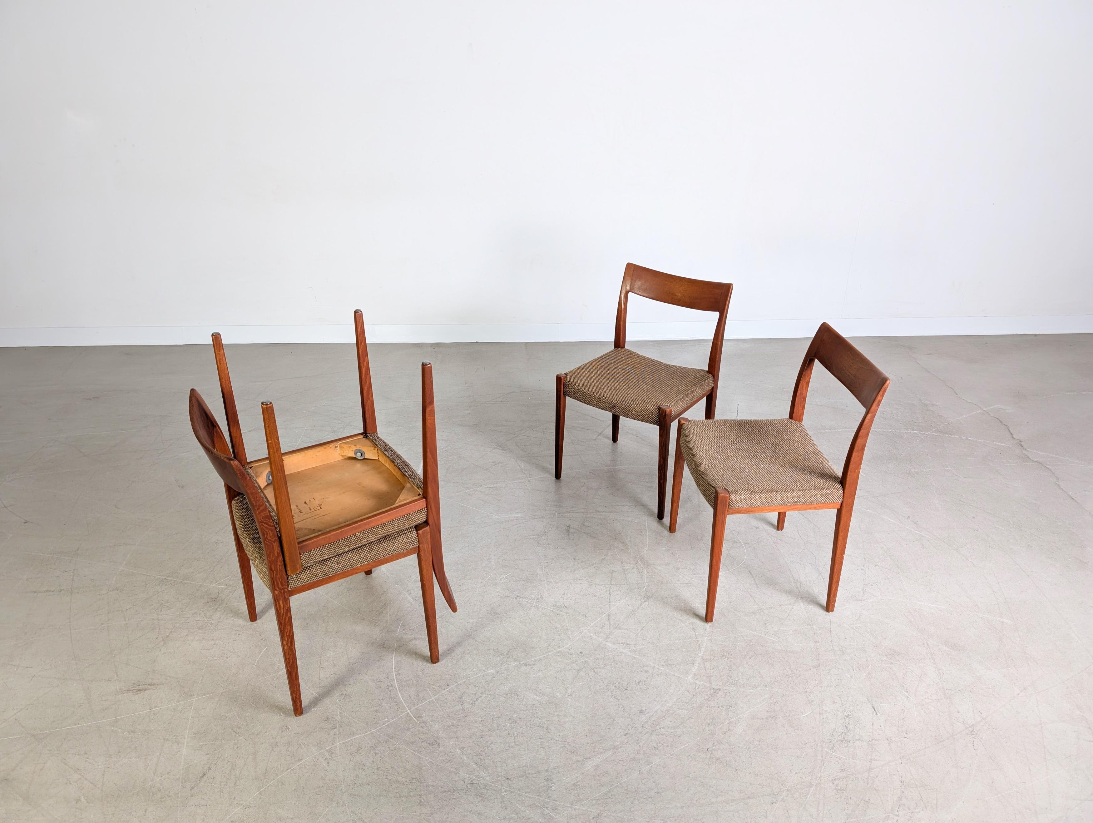4er Set Kontiki Midcentury Stühle Hugo Troeds Yngve Ekström Teak In condizioni discrete in vendita a Berlin, DE