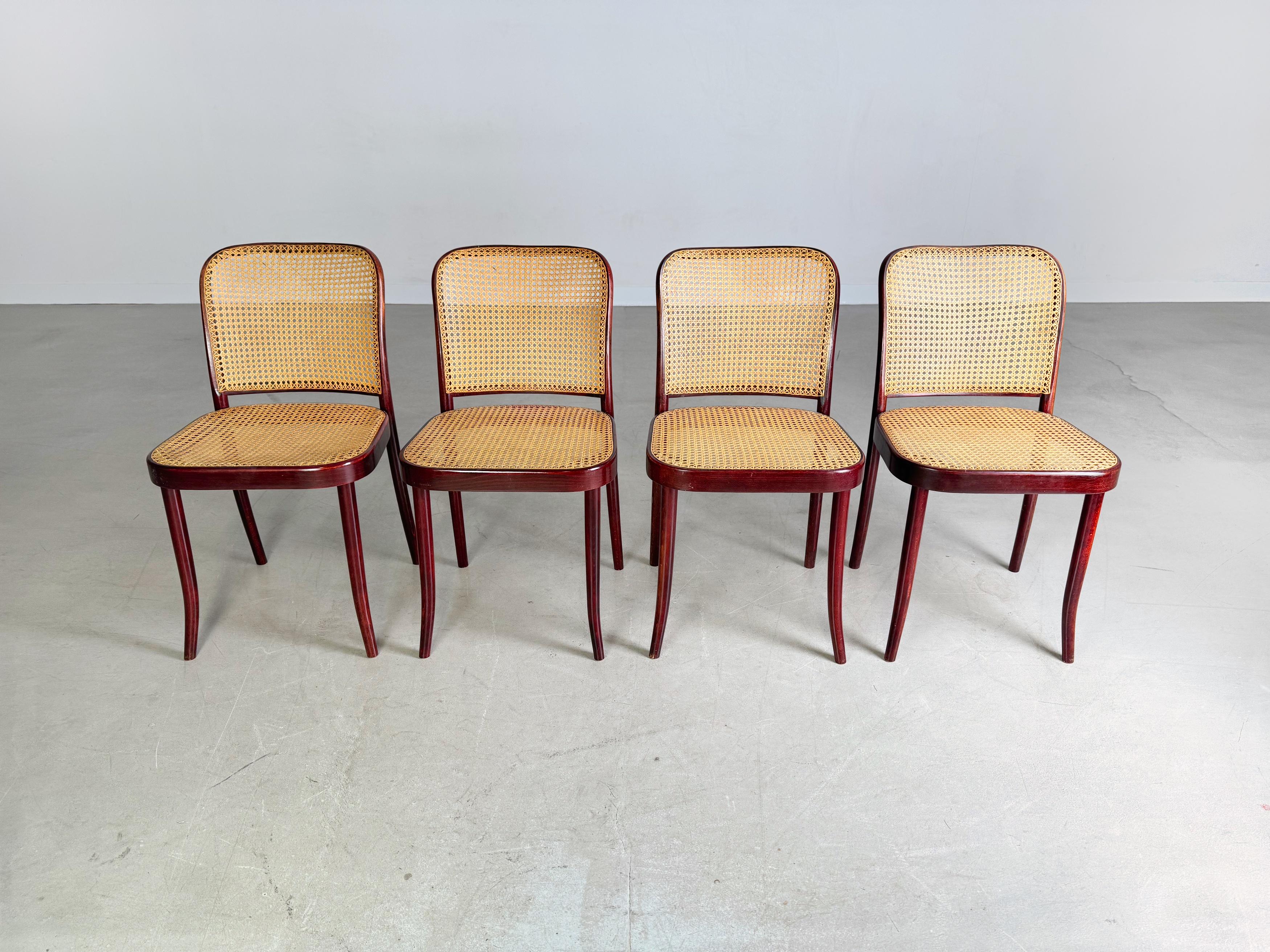 4er Set Mid Century Stühle Thonet Modell 811 Josef Hoffmann im Zustand „Gut“ im Angebot in Berlin, DE