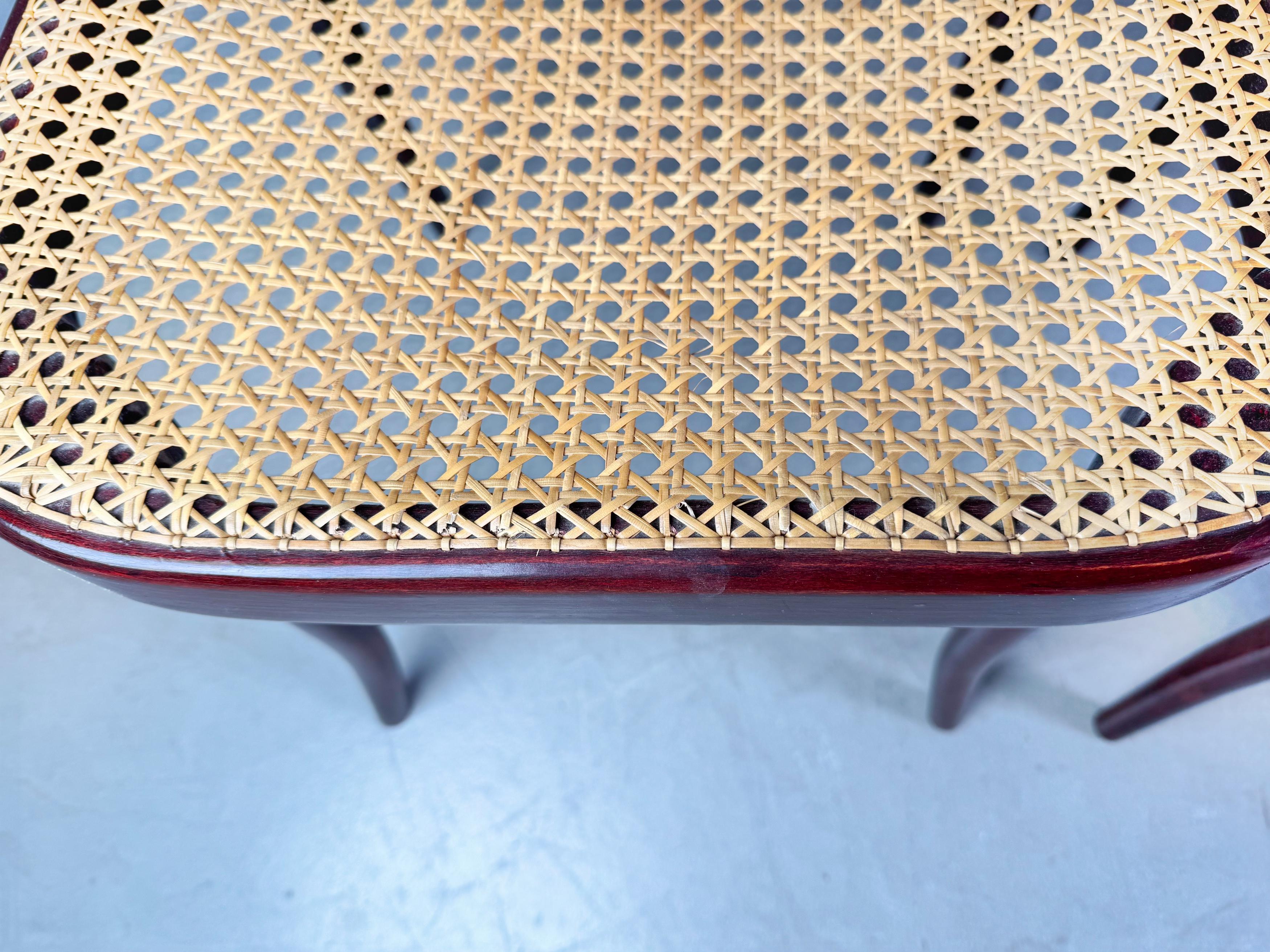4er Set Mid Century Stühle Thonet Modell 811 Josef Hoffmann (Korbweide) im Angebot
