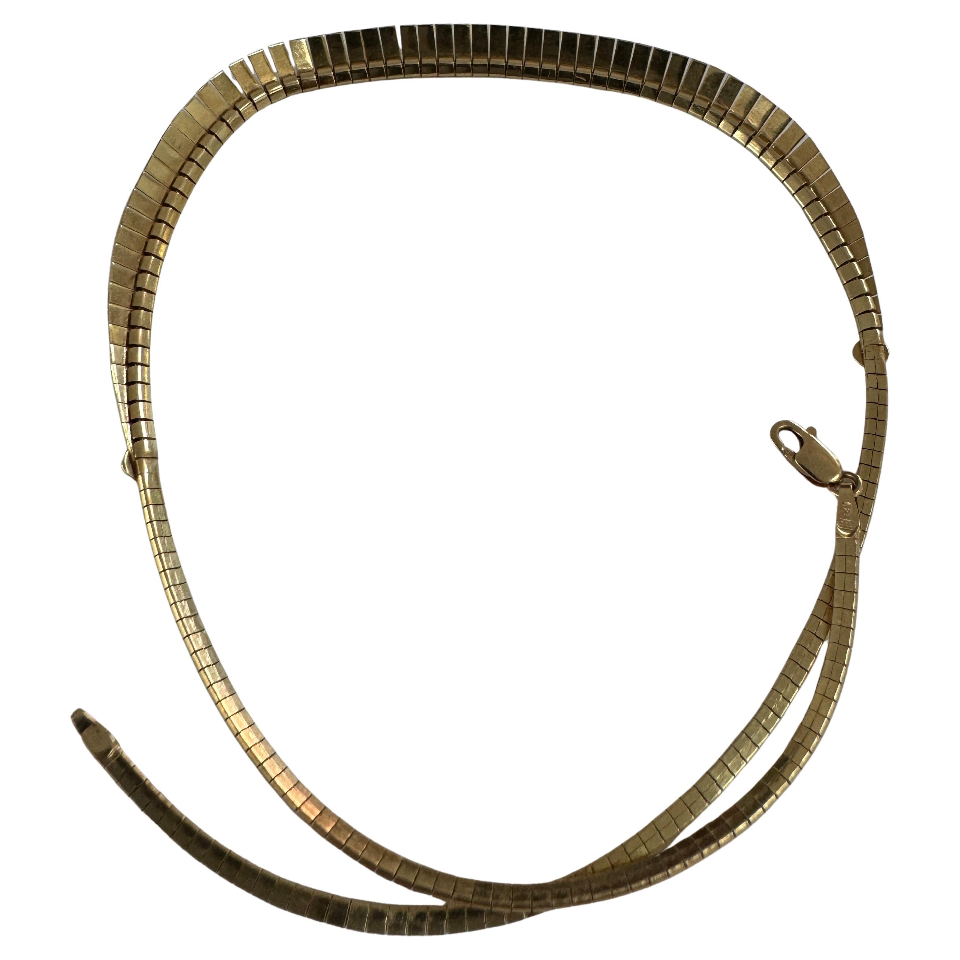 !4K Gold Cleopatra Style Choker Necklace In Excellent Condition For Sale In Lake Worth, FL