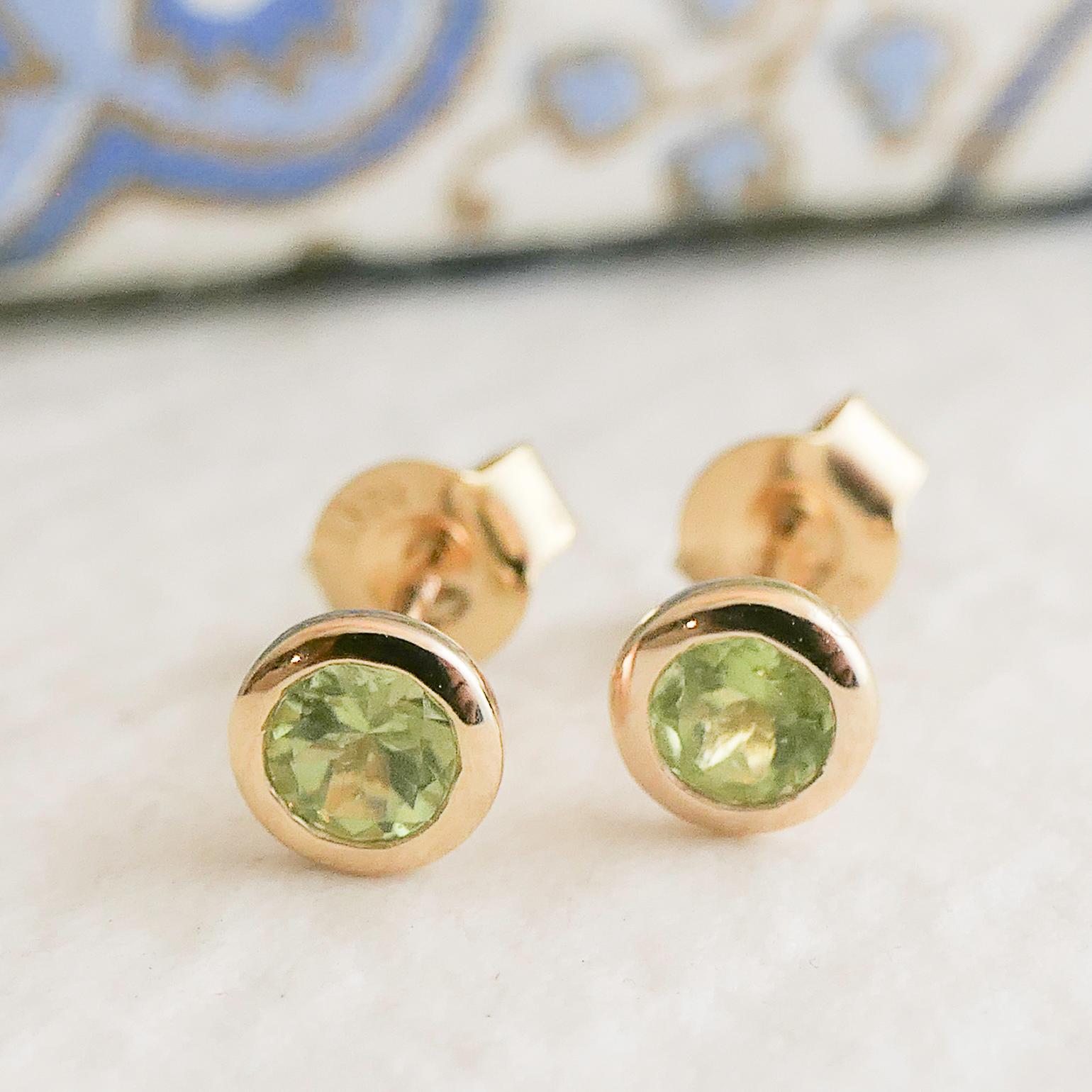 4mm Peridot Gold Plated Sterling Silver Stud Earrings For Sale 1