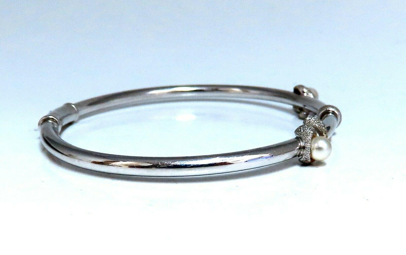 Women's or Men's South Seas Pearl Bangle Bracelet 18 Karat