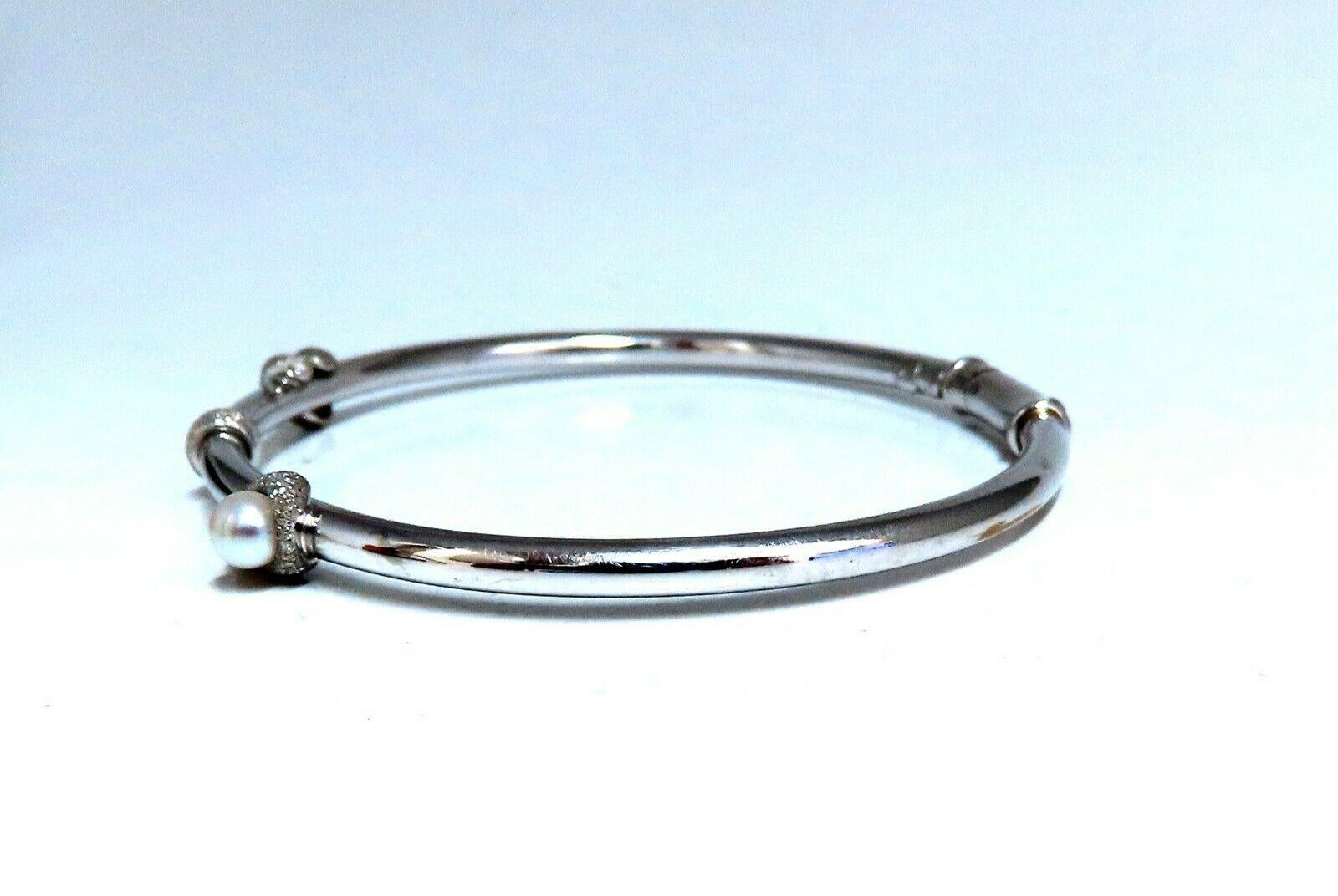 South Seas Pearl Bangle Bracelet 18 Karat 1