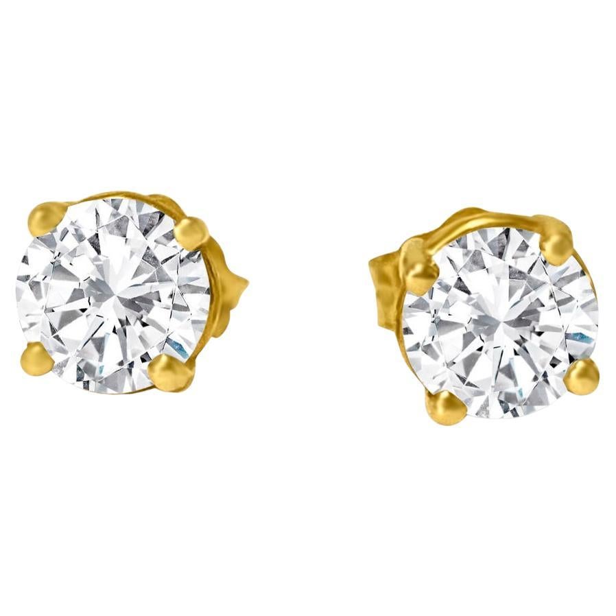 Clous unisexe en or 14 carats avec diamants VVS de 4 mm en vente