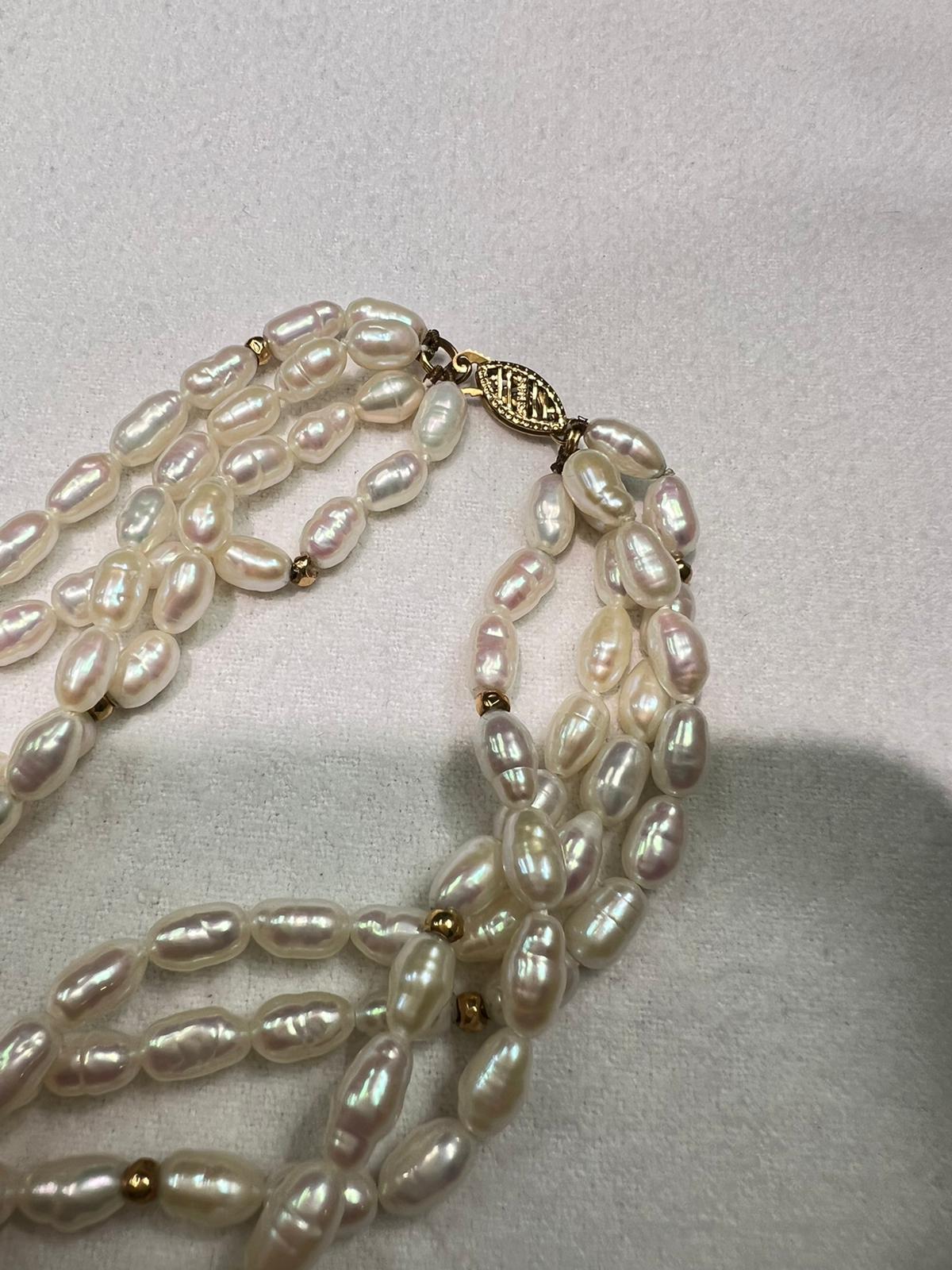 4strängige Süßwasserperlen mit Verschluss aus 14k Gelbgold im Zustand „Hervorragend“ im Angebot in LA, CA