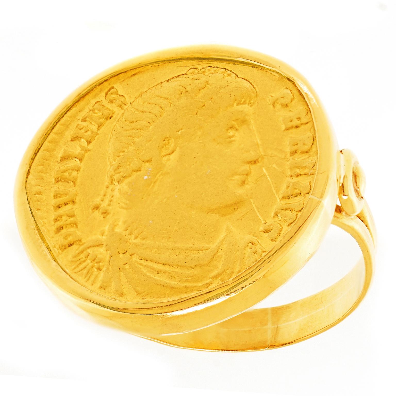 4th Century Roman Gold Coin Ring In Excellent Condition For Sale In Litchfield, CT
