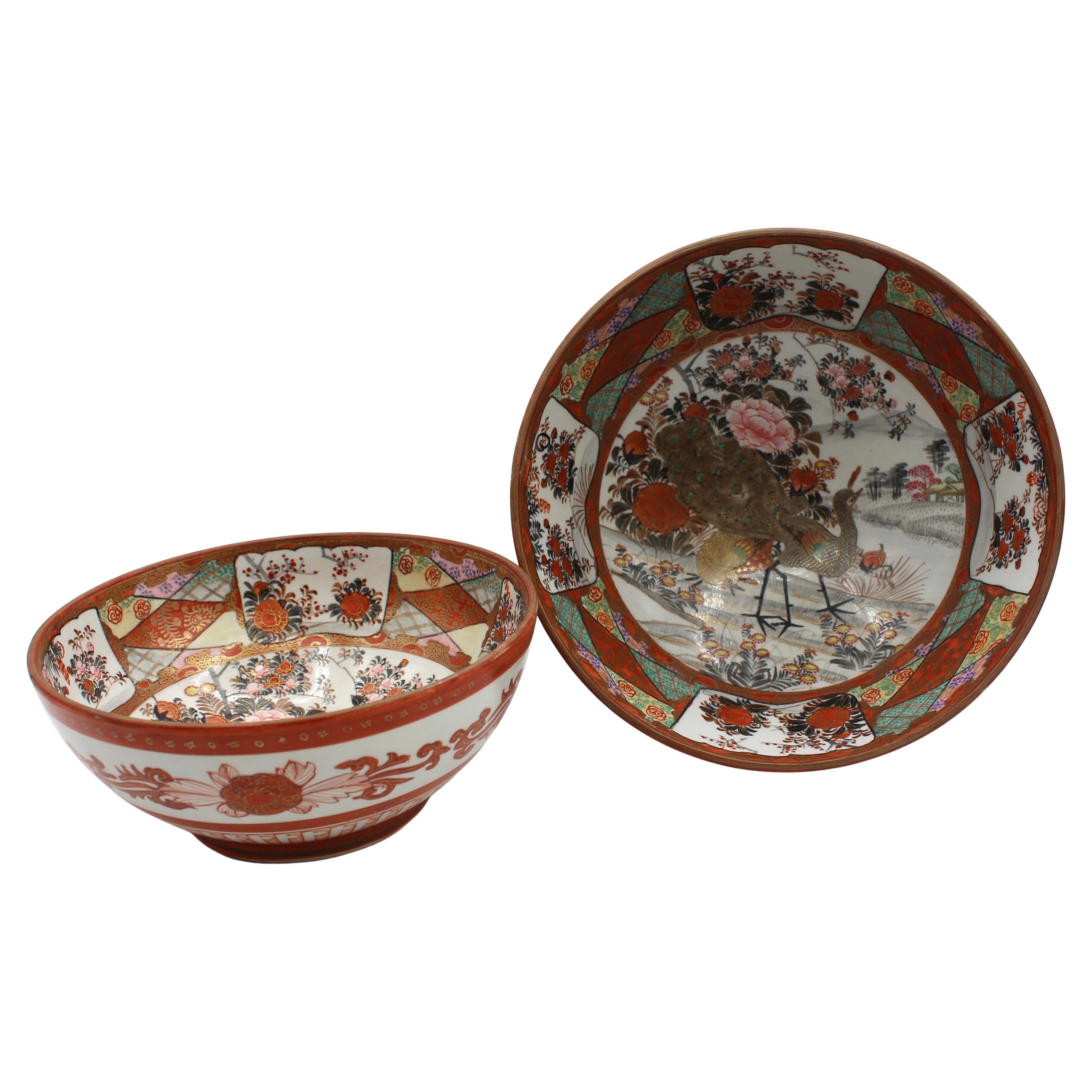 4th Quarter 19th Century Pair of Japanese Kutani Porcelain Bowls For Sale