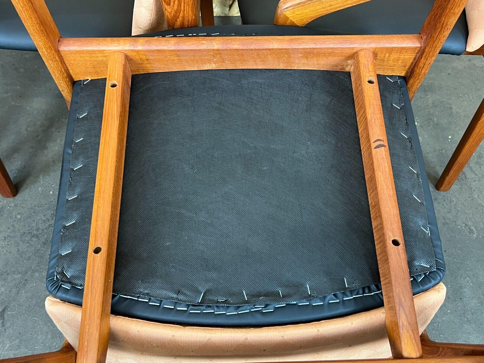 Sedia da pranzo in teak anni '70 Henning Kjaernulf per Korup Stolefabric Model 23 in vendita 10
